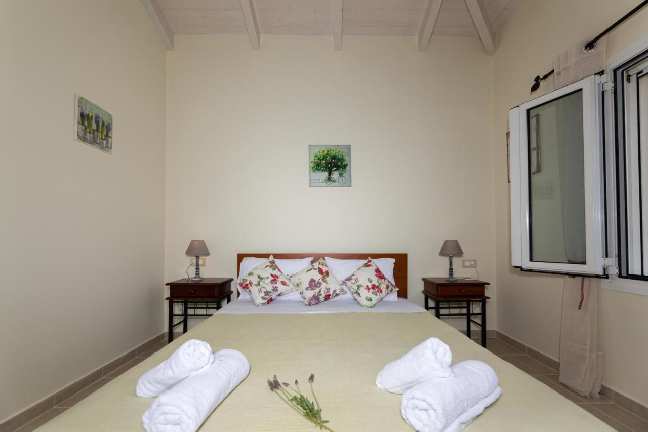Adonino Residence-The House Of Pomegranates Lakíthra 外观 照片