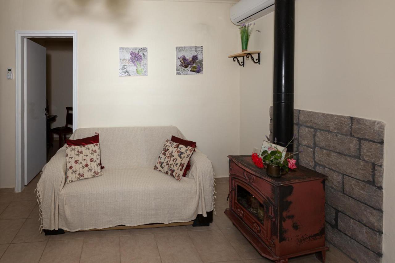 Adonino Residence-The House Of Pomegranates Lakíthra 外观 照片